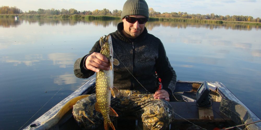 Осенняя рыбалка. Шлюзы.